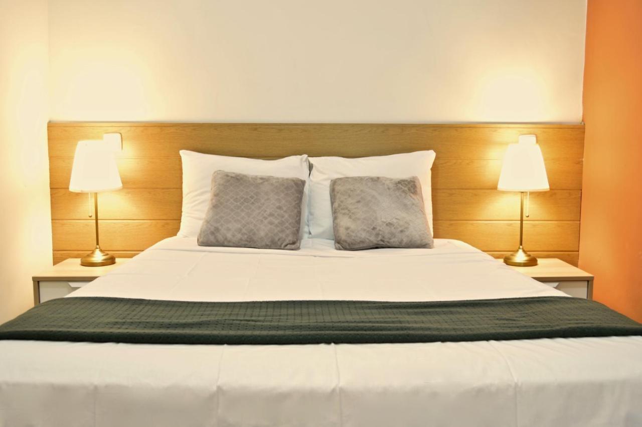 Apartamentos Fuencarral Madrid Eksteriør billede